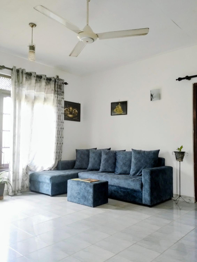 Others 5, Oshi - Villa, Hikkaduwa