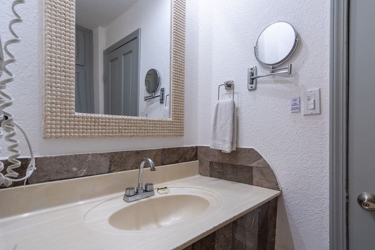 Bathroom 4, Playa Bonita, Puerto Peñasco