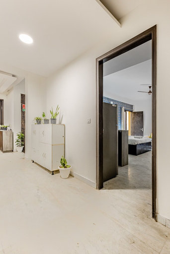 Others 3, Lime Tree Hotel Golf Course Road Sec-43, Gurgaon