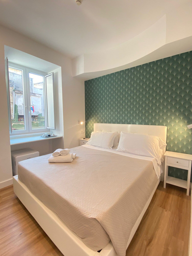 Bedroom 4, Hotel Europeo, Napoli