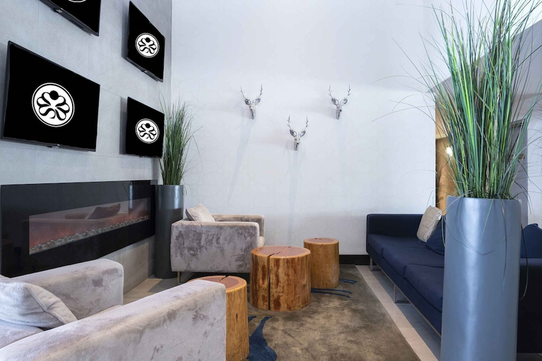 Public Area, Sandman Signature Prince George Hotel, Fraser-Fort George