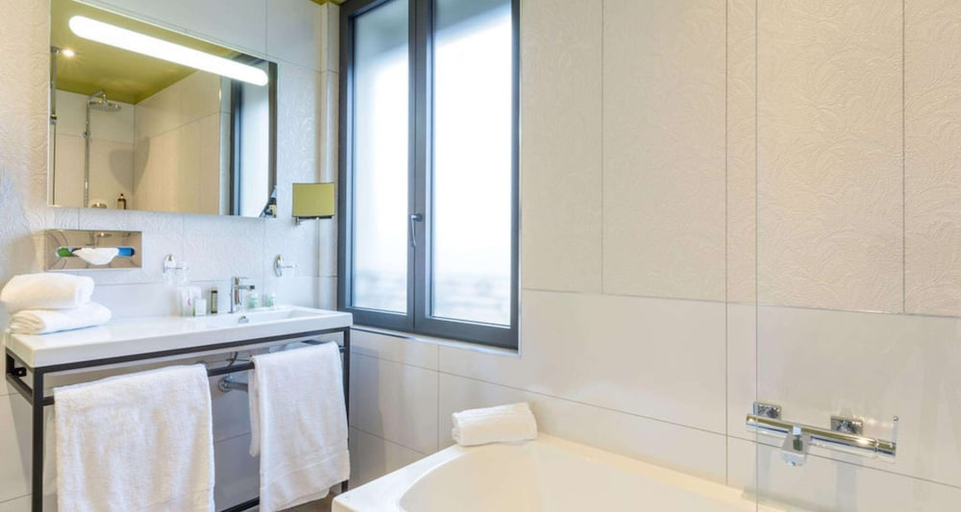 Bathroom 3, Best Western Plus Hôtel de Dieppe 1880, Seine-Maritime