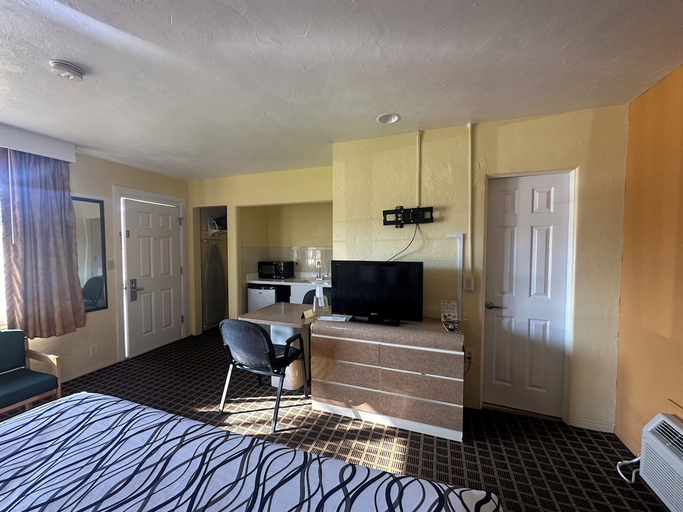 Others 3, Super Inn, Volusia