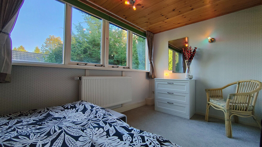 Others 3, Terrace Apartment With Lush Garden, Epe