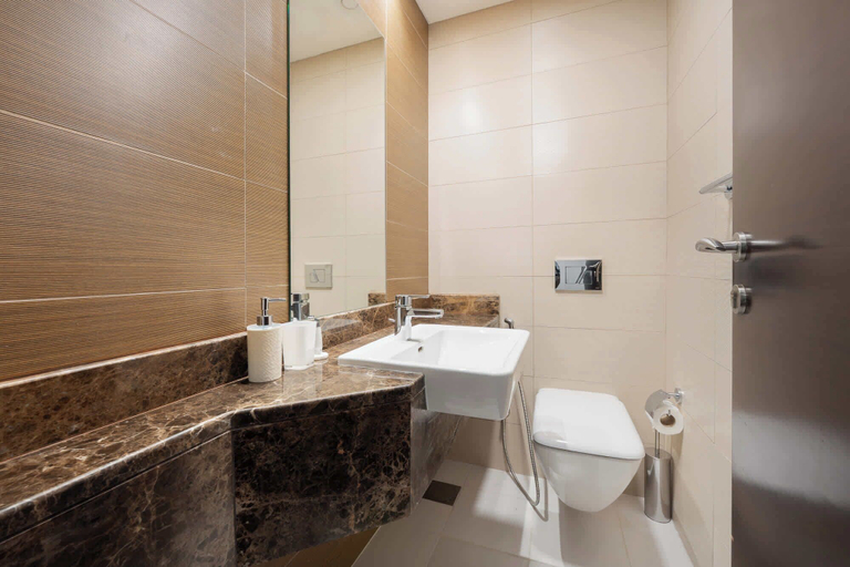 Room 2, Dubai Marina Sleeps 3 Very Close to the Beach, Dubai