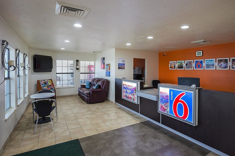 Public Area 2, Motel 6 Madisonville, TX, Madison