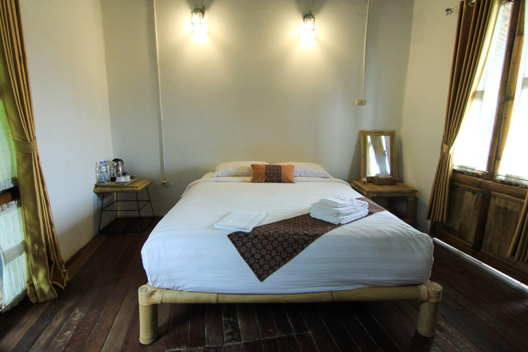 Bedroom, Borobudur Bungalows, Magelang