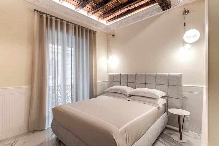 Bedroom 3, Spanish steps Oasis Suites, Rome