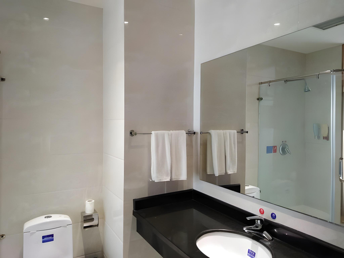 Bathroom, GreenTree Alliance Hotel Linyi Bus Station, Linyi