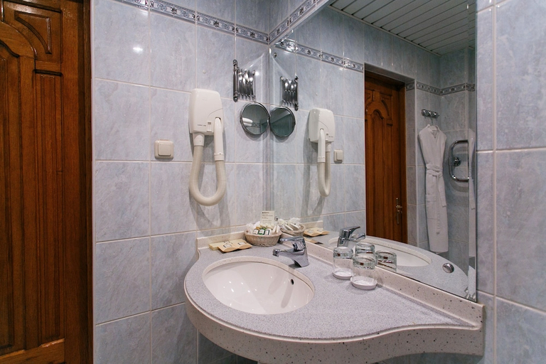 Bathroom 5, Sretenskaya Hotel, Central