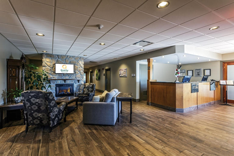Public Area 2, Quality Inn & Suites, Matane