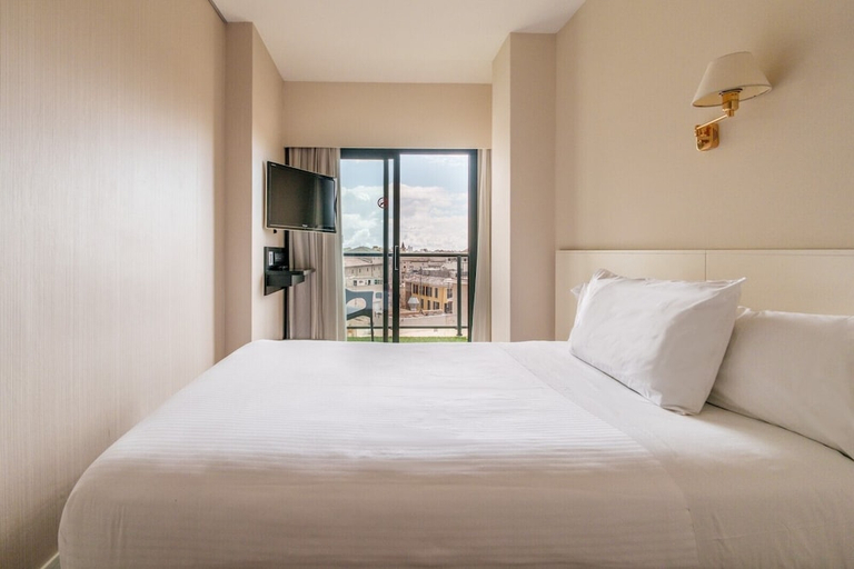 Bedroom 2, Hotel Palladium, Baleares