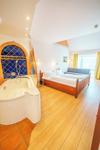 Bedroom 4, Bavaria Lifestyle Hotel, Altötting