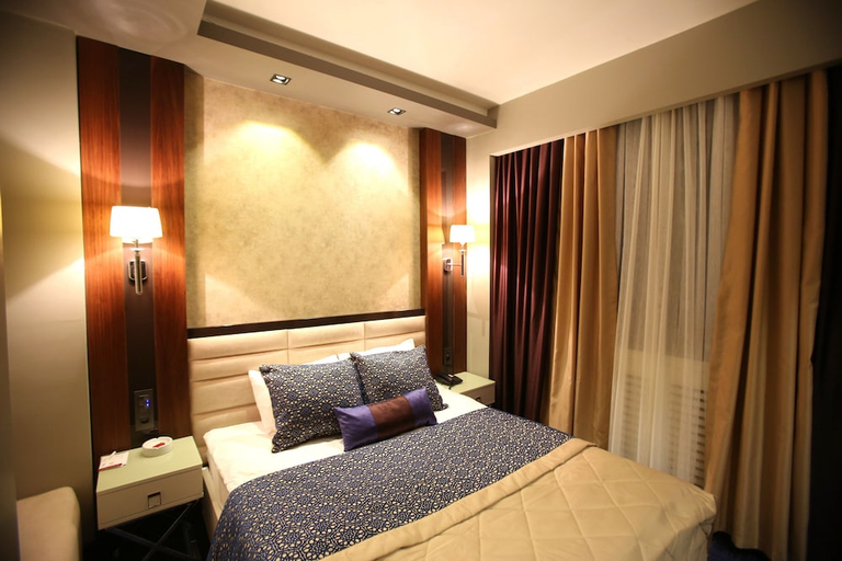 Bedroom 2, Prestige Hotel, Merkez