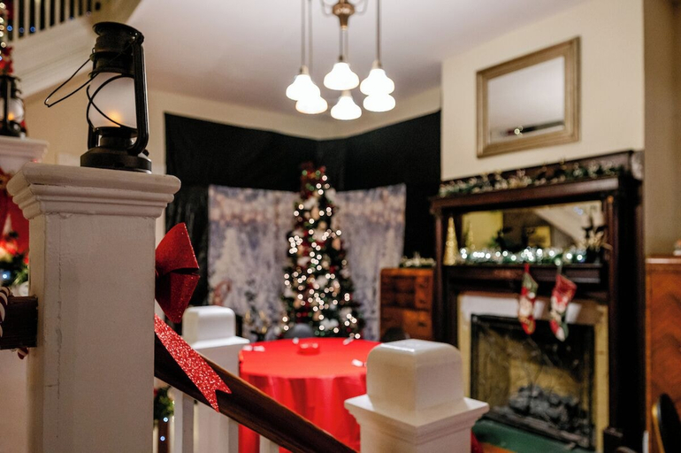 Interior 2, Osceola Lake Inn, Henderson