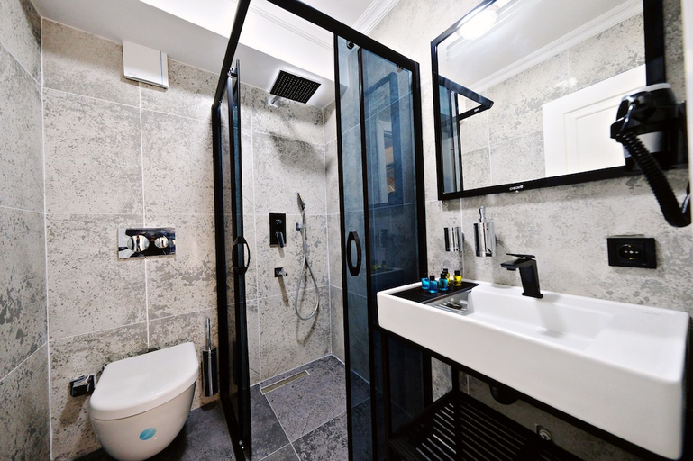 Bathroom 4, The Saint Hotel, Beyoğlu