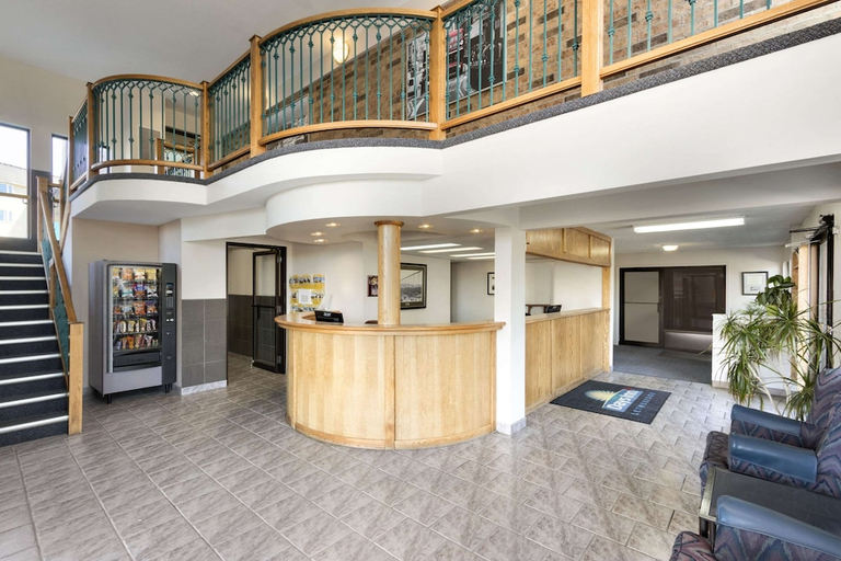 Public Area, Days Inn by Wyndham Lethbridge, Division No. 2