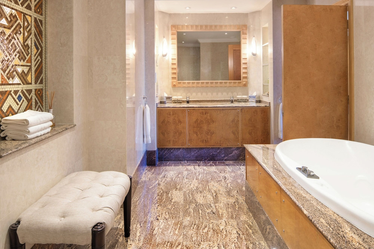 Bathroom 5, NH Johannesburg Sandton Hotel, City of Johannesburg