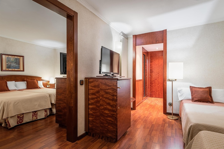 Bedroom 3, ALEGRIA President