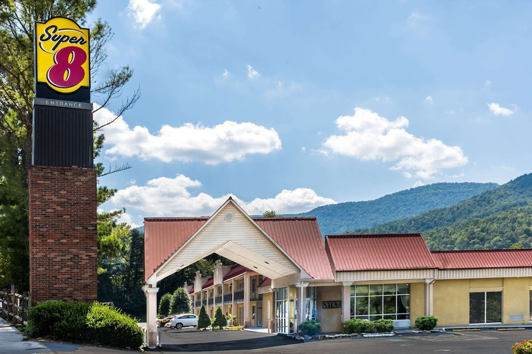 Exterior & Views, Super 8 by Wyndham Caryville TN, Campbell