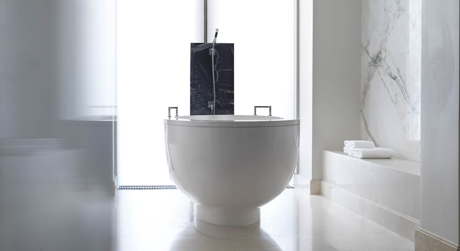 Bathroom 5, Four Seasons Hotel Moscow, Central