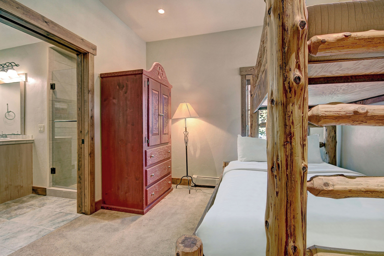 Room 5, Breckenridge Ski Resort, Summit