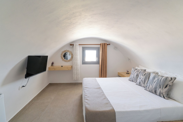Bedroom 4, Dauti Gold Suites, South Aegean