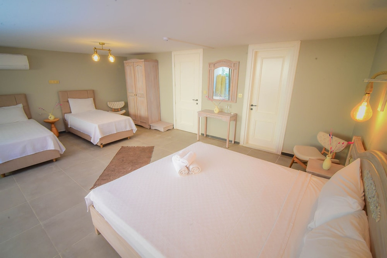 Bedroom 2, 9 Alacati Boutique Hotel, Çeşme