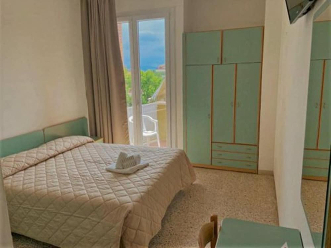 Bedroom 2, Hotel Sonne, Rimini