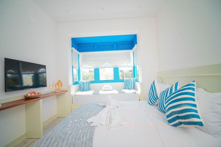 Bedroom 3, Rhodium Hotel, Çeşme