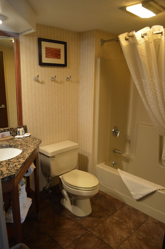 Bathroom 4, Comfort Inn Bangor North, Penobscot