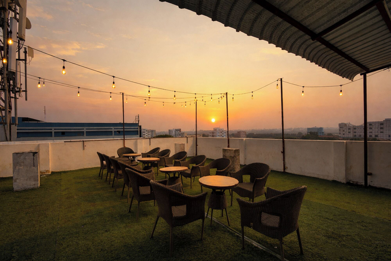 Restaurant 5, Fabhotel Lake View Castle, Warangal