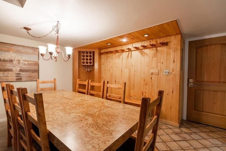 Dining 2, Vail Ski Resort - Luxury Condos, Eagle