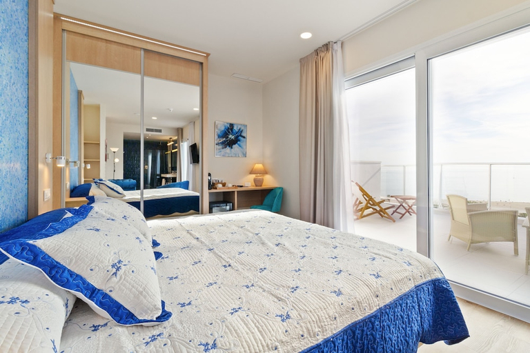Bedroom 3, Hotel Alay Puerto Marina - Adults Only Recommended, Málaga