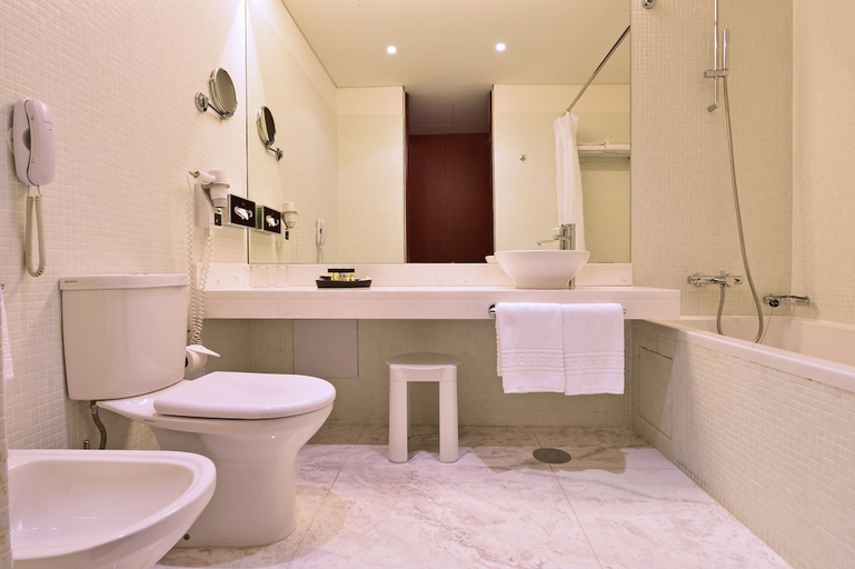 Bathroom 4, Pousada de Viseu, Viseu