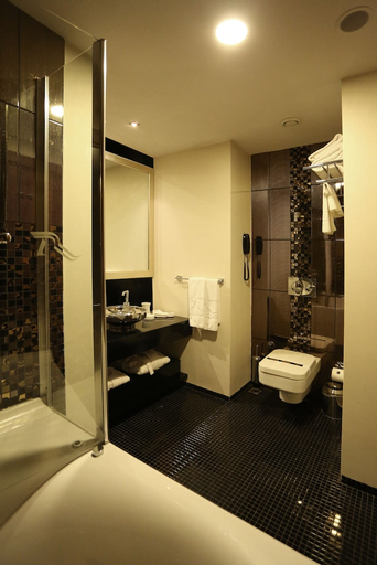 Bathroom 4, Riva Resatbey Hotel, Yüreğir