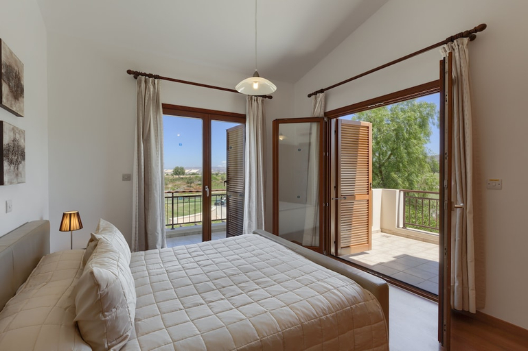 Bedroom 3, Aphrodite Hills Rentals – Junior Villas