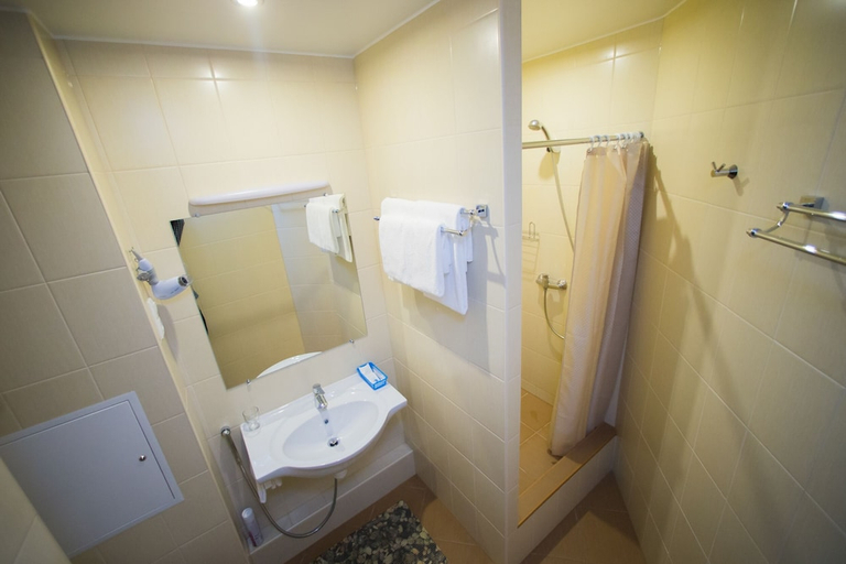 Bathroom 3, Mini-Hotel Kosmos, Sankt-Peterburg gorsovet