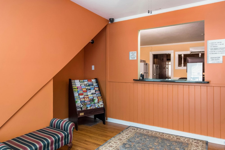Public Area 2, Rodeway Inn & Suites Walhalla, Oconee