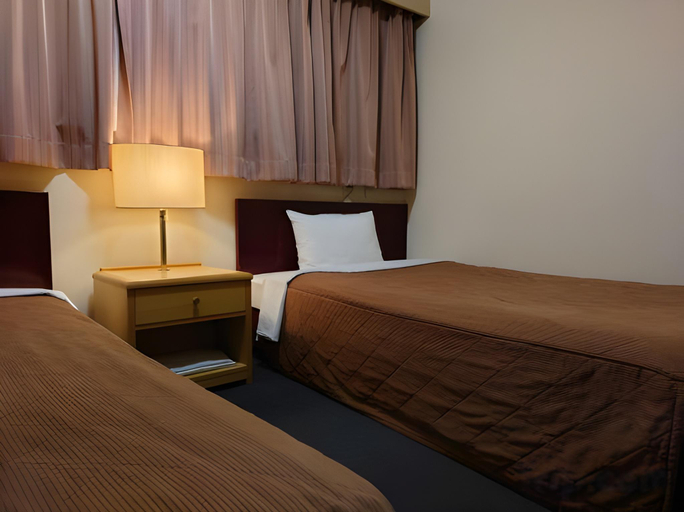 Bedroom 4, Nagoya New Rolen Hotel, Nagoya
