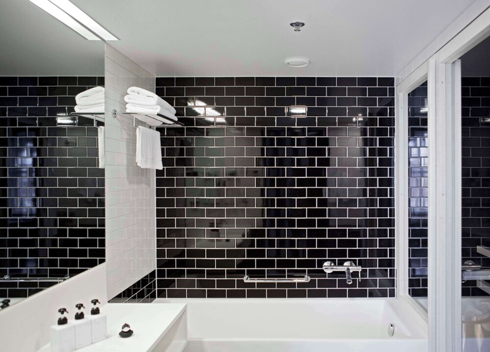 Bathroom 4, Scandic Paasi, Uusimaa