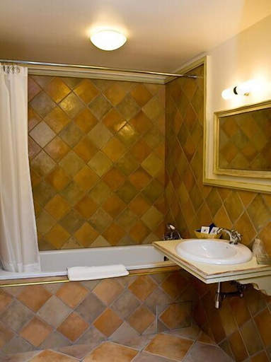 Bathroom 4, Usadba Hotel, Gur'evskiy rayon