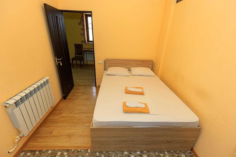Bedroom 2, Alpina Hotel Yerevan