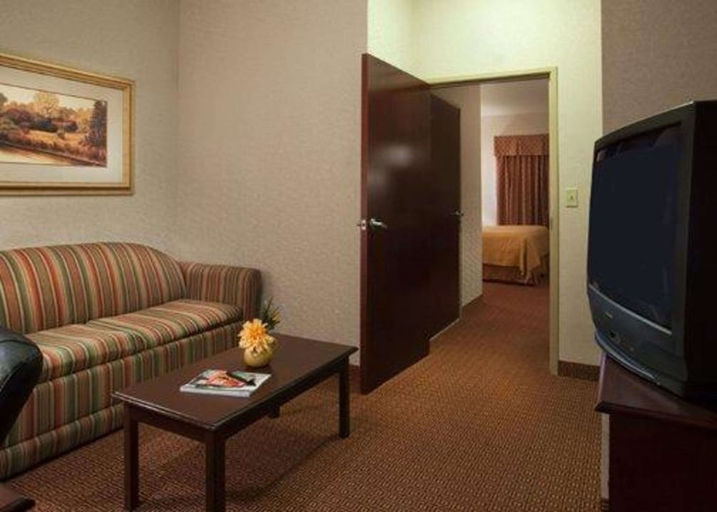 Others 5, Quality Inn & Suites, Near University, McLennan