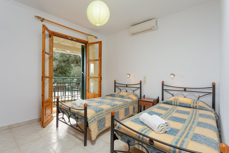 Others 3, Sofia Large Private Pool Walk to Beach Sea Views A C Wifi Car Not Required - 1552, Ionian Islands
