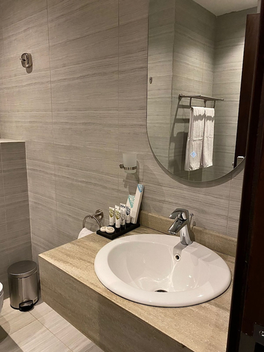Bathroom 5, Enala Hotel Umluj, Umluj