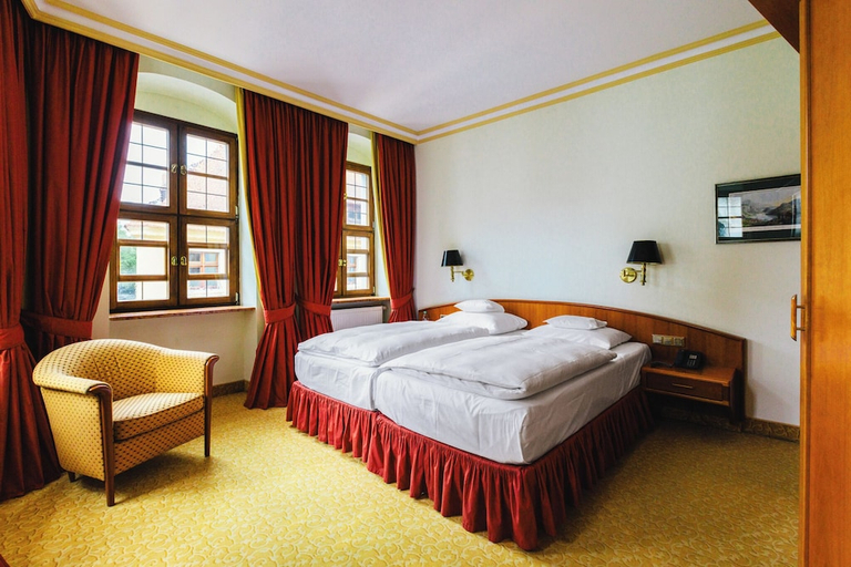 Bedroom 2, Romantik Hotel Bülow Residenz, Dresden