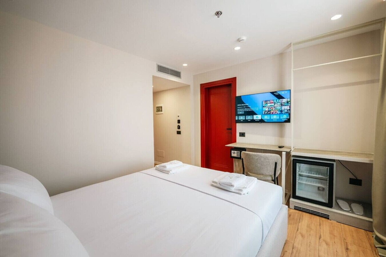 Room 3, Ermes Deluxe Double Room, Durrësit