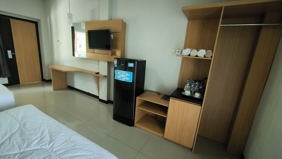 Room 5, New Bandengan Beach Hotel, Jepara