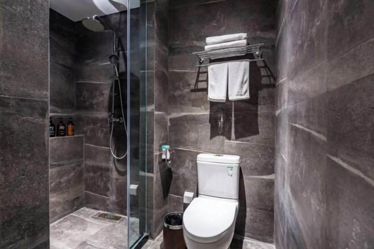 Bathroom 5, Villa-Inn（May Fourth Square）